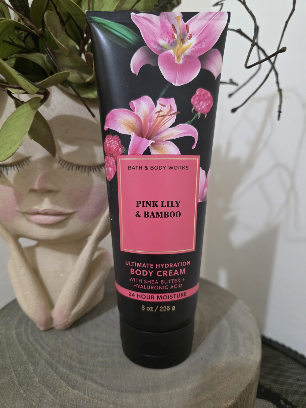 Bath & Body Works Pink Lily & Bamboo Body Cream - Black & Pink